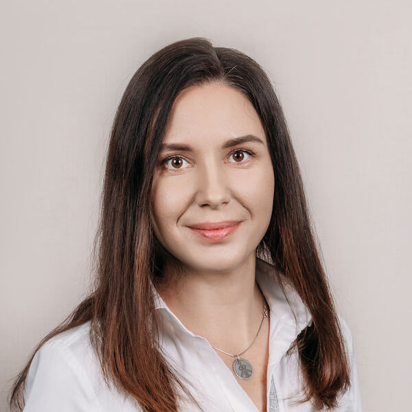 Ведущая семинара: Ася Лобова