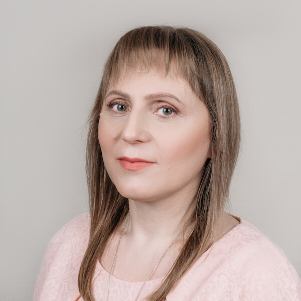Ведущая семинара: Снежана Романова